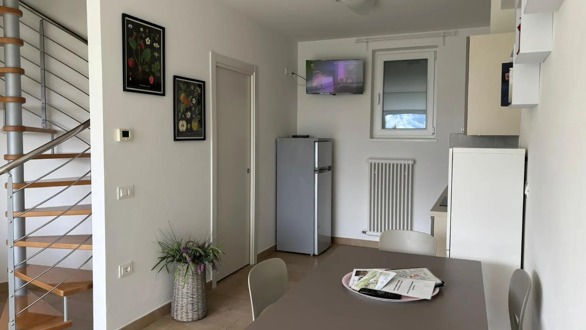 Un Balcone Sul Garda contacts