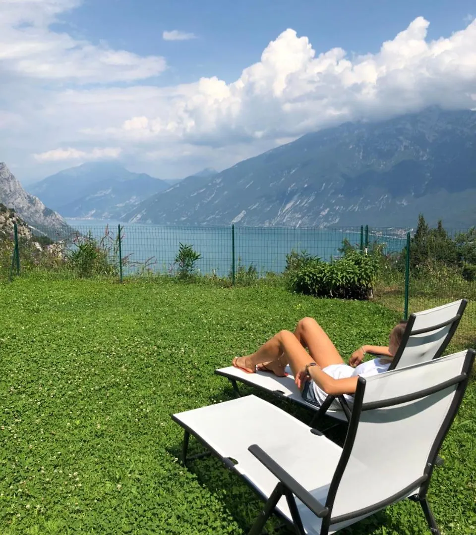 Un Balcone Sul Garda Apartment Tremosine