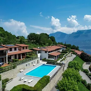  Apartment Altogarda